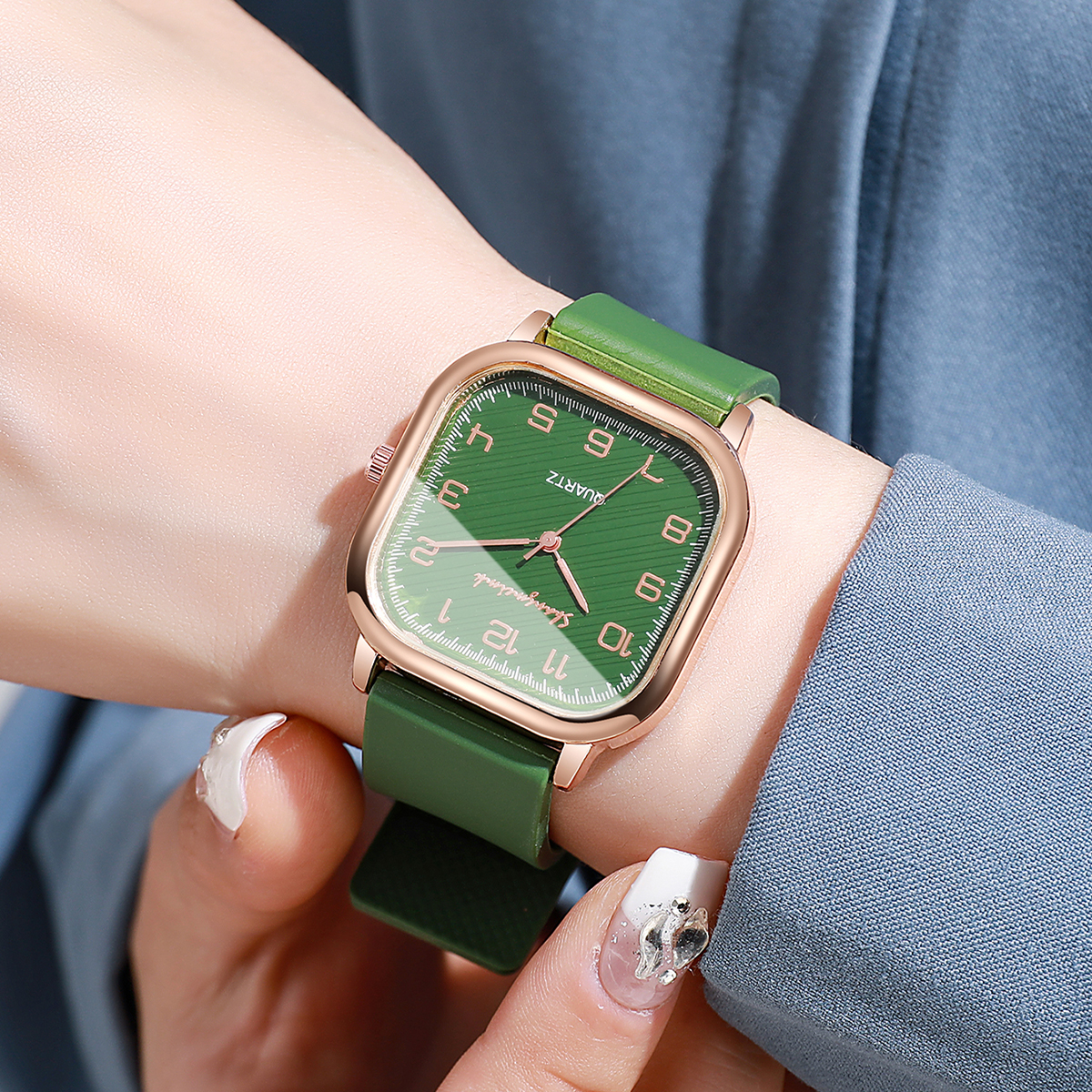 Fashion Square Women Watches C - Silicone Band Women recension och pris