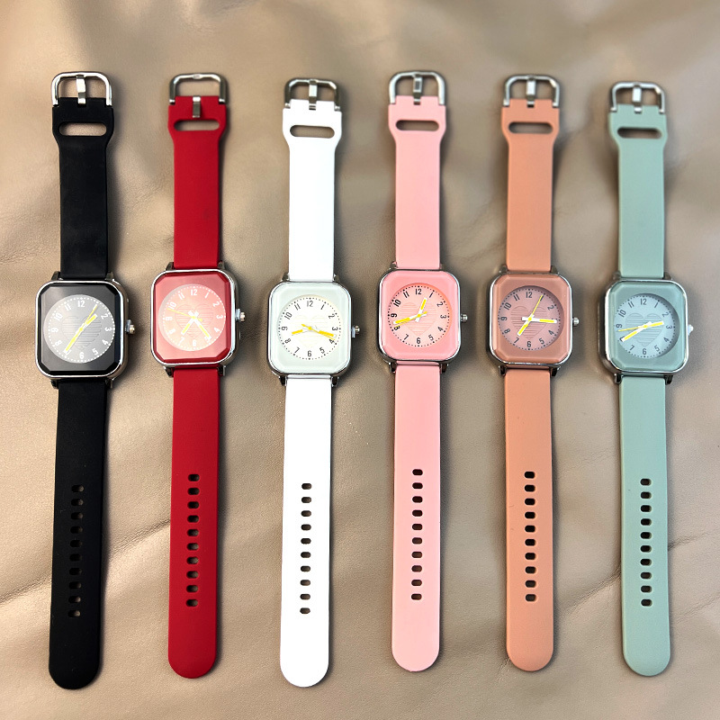 Fashion Minimalist Women Quart - Silicone Band Women recension och pris