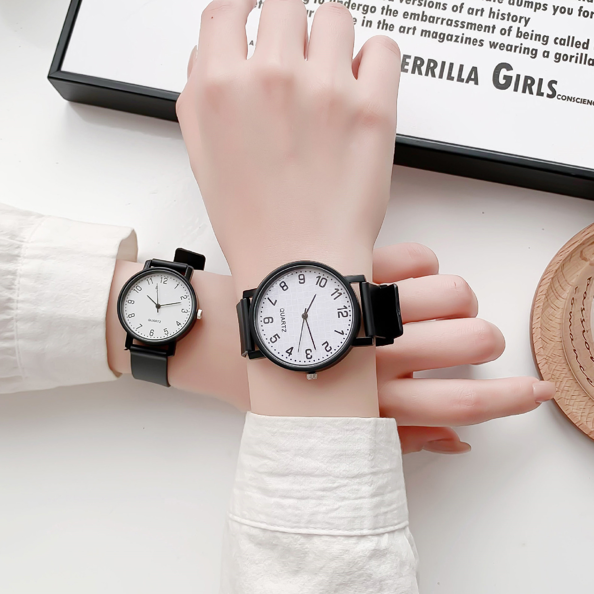 Simple Black Watch Quartz Watc - Silicone Band Women recension och pris